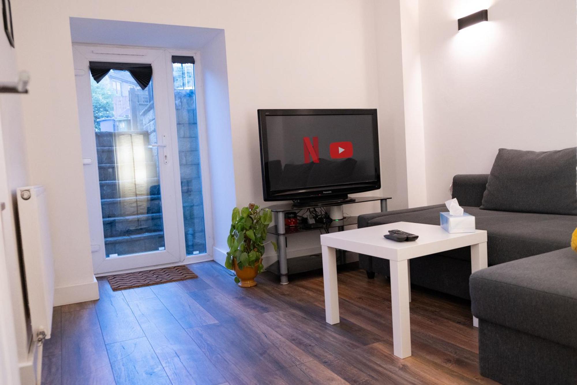 شقة Flat Near Peak District Mossley المظهر الخارجي الصورة
