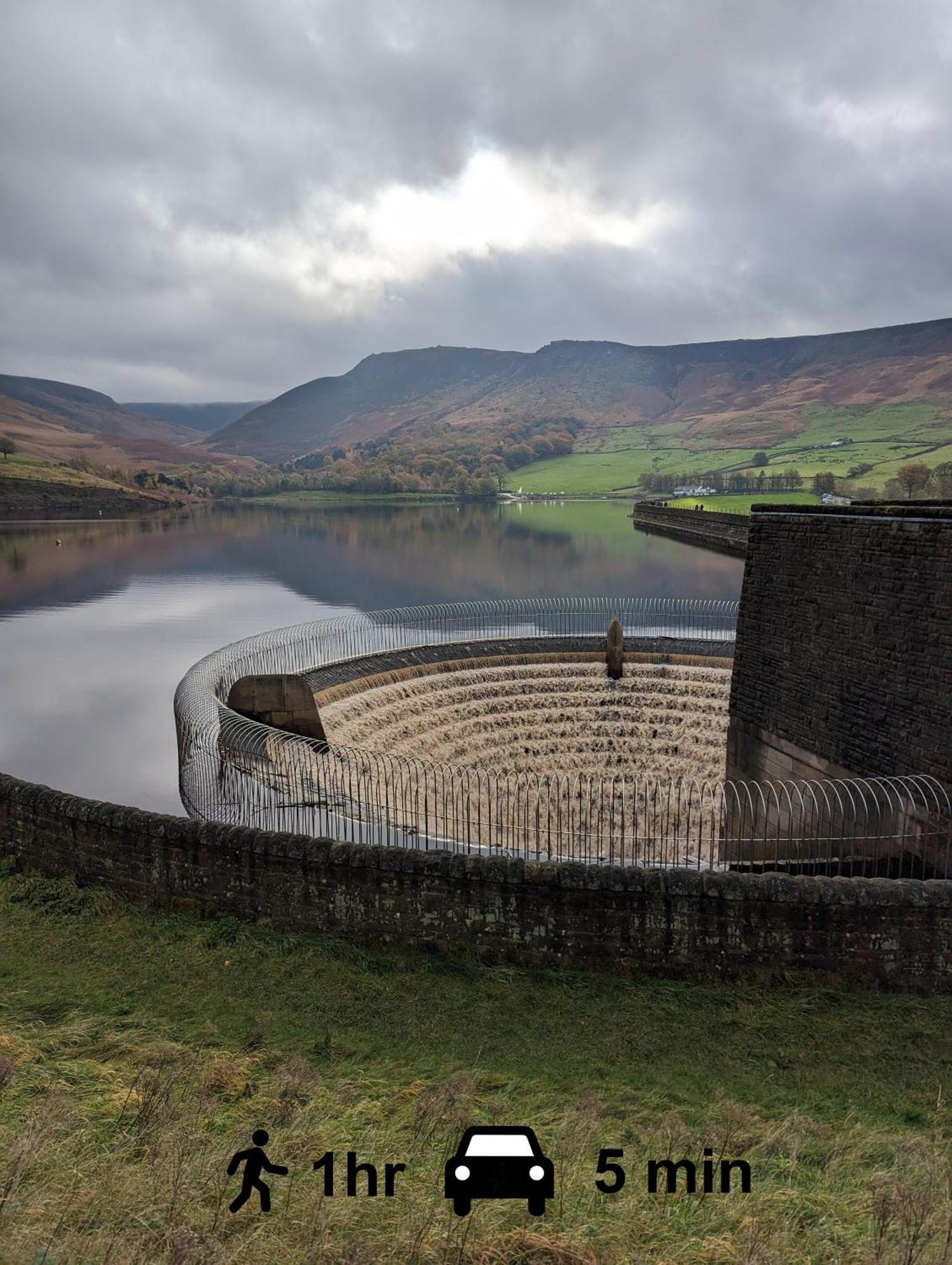 شقة Flat Near Peak District Mossley المظهر الخارجي الصورة